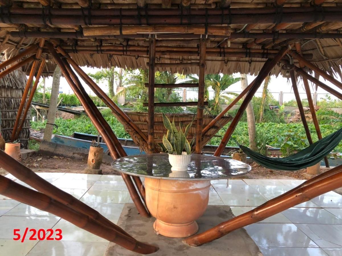 Maison En Bambou Phong-Le Vent Sa Dec Exterior foto